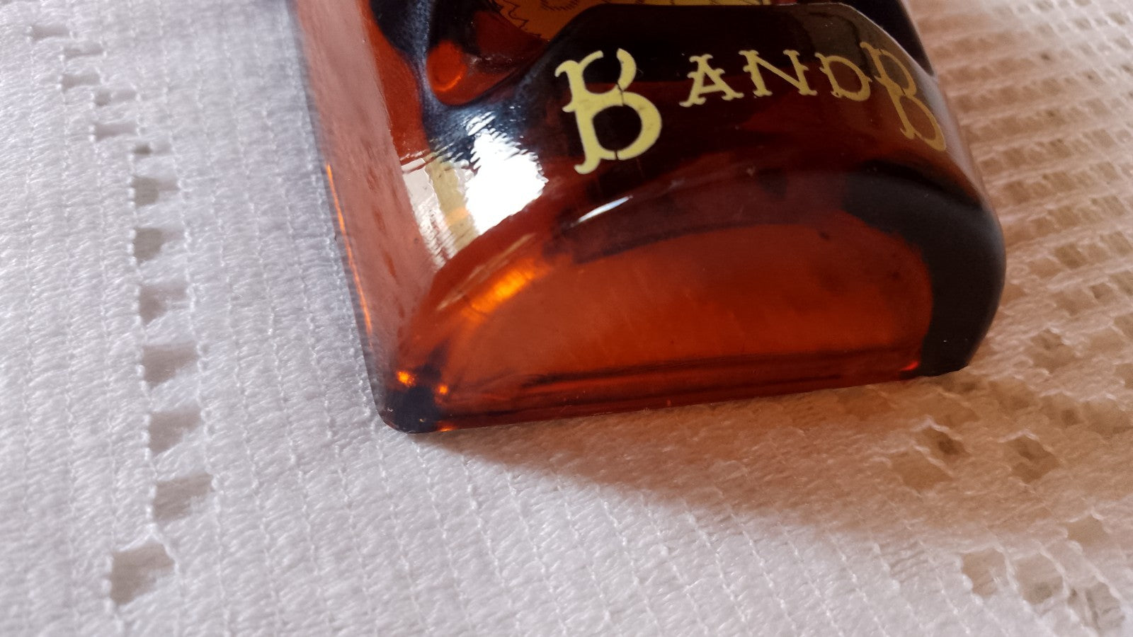 French Vintage B and B Benedictine Dom Liquer Amber Green Glass Ivorex Ashtray