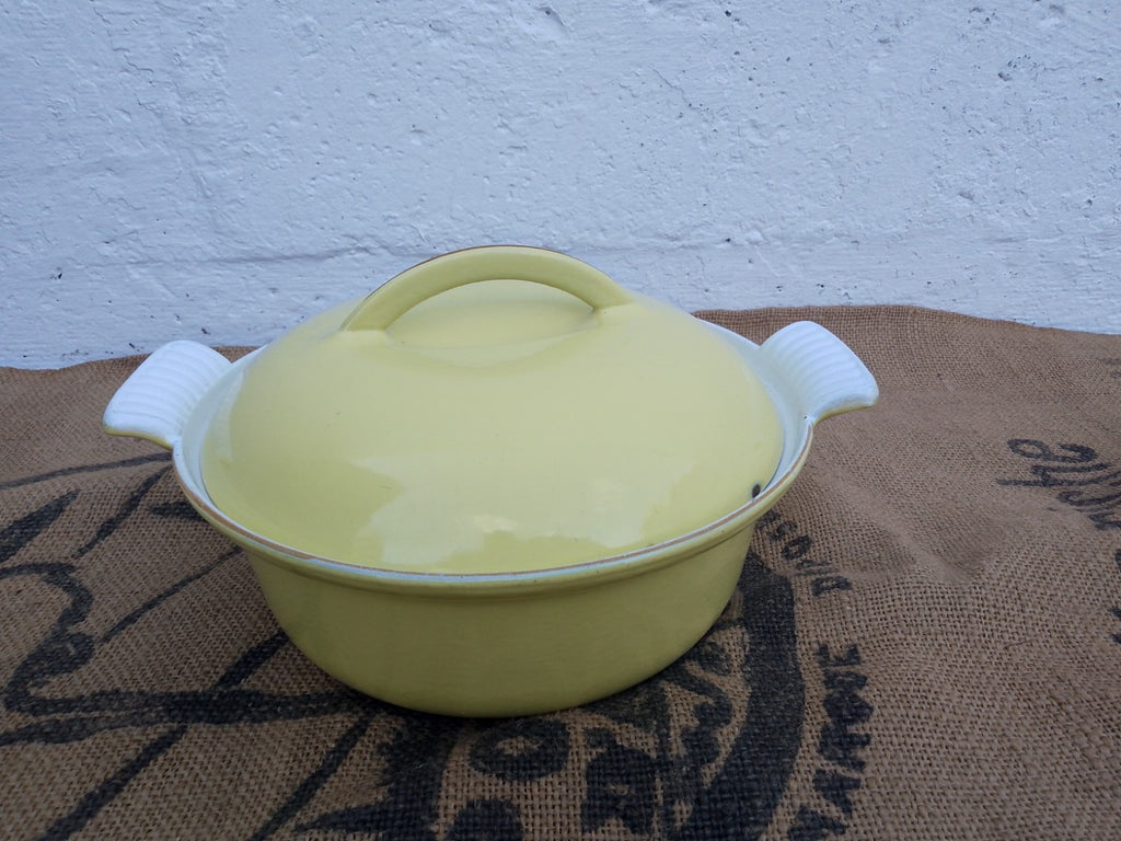DRU Holland Dutch Round Oven Yellow Cast Iron Enamel Casserole Dish with Lid