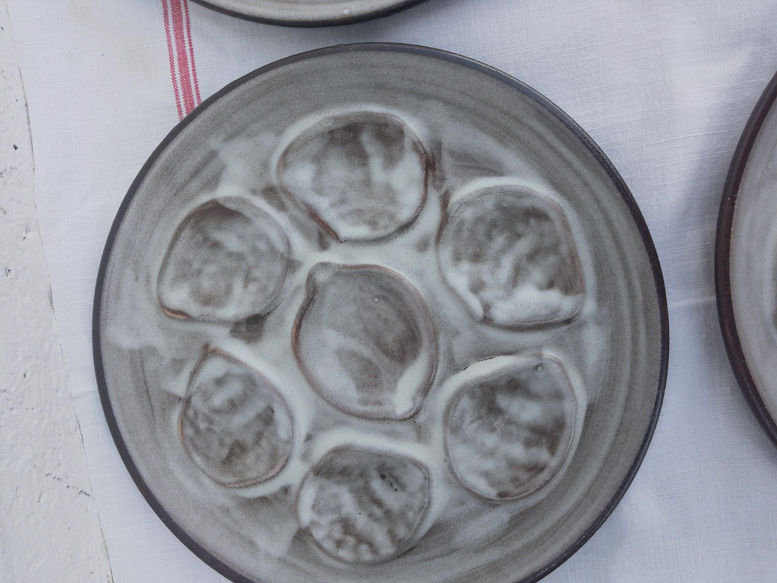 Set of 6 Vintage French Oyster Plates 10ins 25cms c1960's? Seashell